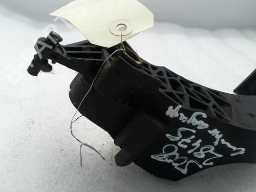Used Clutch pedal Clutch pedal PEUGEOT 5008 (0U_, 0E_) 1.6 HDi (112 hp) 20944700 20944700
