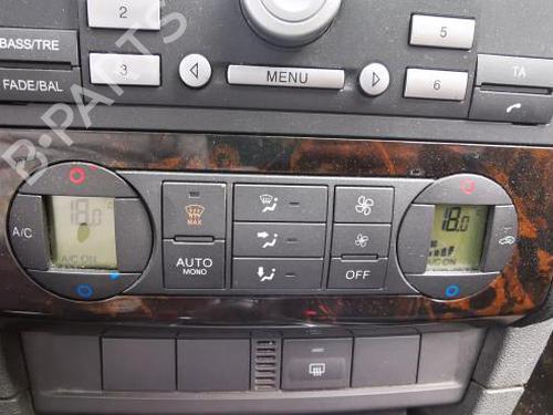 AC Styreenhet / Manøvreringsenhet FORD FOCUS II Turnier (DA_, FFS, DS) 1.6 TDCi (109 hp) 20951483