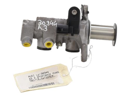 Used Brake master cylinder Brake master cylinder AUDI A3 Sportback (8VA, 8VF) 2.0 TDI (150 hp) 27174223 27174223