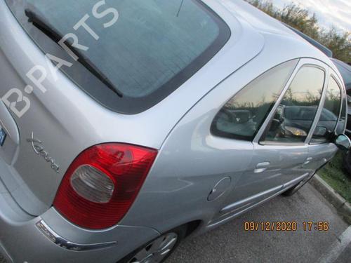 Right headlight CITROËN XSARA PICASSO (N68) 1.6 HDi | BP24471522C29 