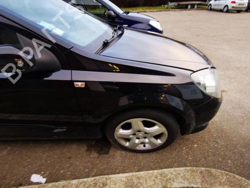 Używane Błotnik przedni prawy OPEL ASTRA H GTC (A04) 1.4 (L08) (90 hp) 20962521