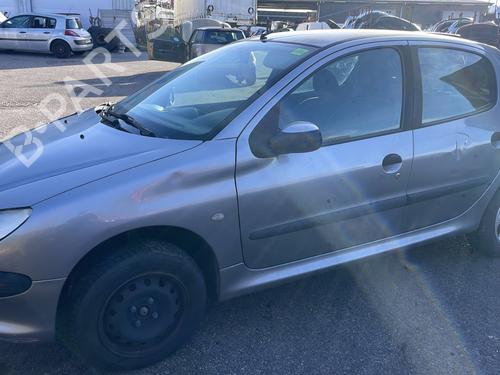 Right taillight PEUGEOT 206 Hatchback (2A/C) 1.4 i | BP31945580C35 