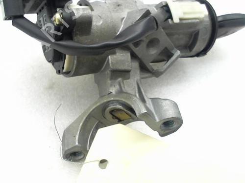 Ignition barrel TOYOTA YARIS (_P1_) 1.0 (SCP10_, SCP10R) | BP22024633M48 