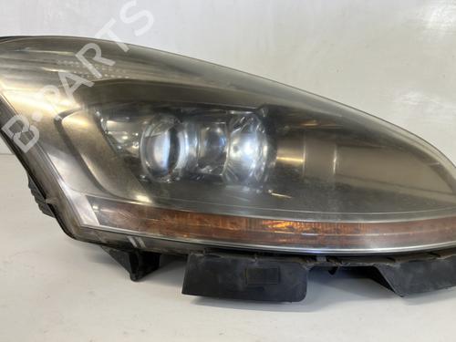 Faro derecho CITROËN C4 Picasso I MPV (UD_) 2.0 HDi 138 (136 hp) 25289848