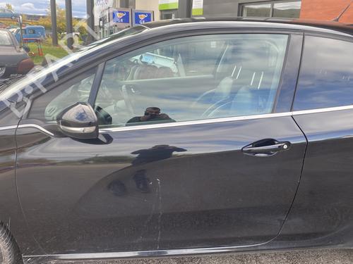 Used Left front door PEUGEOT 208 I (CA_, CC_) 1.2 THP 110 (110 hp) 29838092