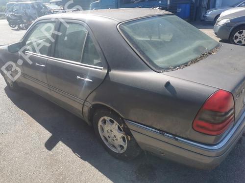 Windscreen washer tank MERCEDES-BENZ C-CLASS (W202) C 250 D (202.125) | BP20963115C113 