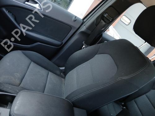Used Right front seat Right front seat MERCEDES-BENZ B-CLASS Sports Tourer (W246, W242) B 180 CDI (246.200) (109 hp) 33459128 33459128