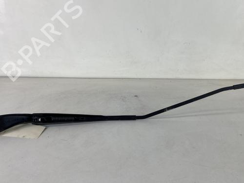 Used Front windshield wiper arm DACIA SANDERO III 1.0 TCe 90 (91 hp) 22696776