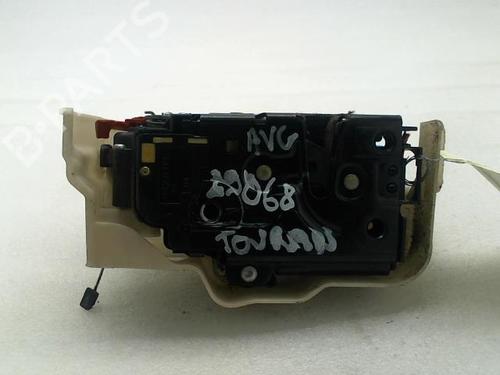Front left lock VW TOURAN (1T1, 1T2) 2.0 TDI | BP20944339C98 