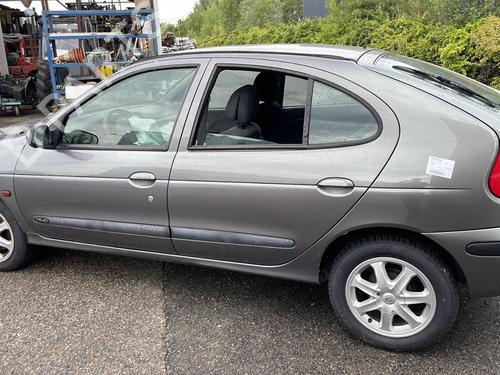 Używane części RENAULT MEGANE I (BA0/1_) 1.9 dCi (BA05, BA1F) (102 hp) 4342992