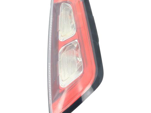 Used Right taillight FIAT PUNTO EVO (199_) 1.3 D Multijet (199AXC1A, 199BXC1A, 199AXT1A, 199BXT1A) (75 hp) 29324089