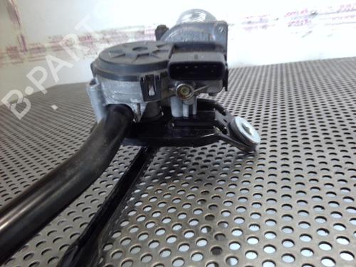 Used Front wiper motor Front wiper motor KIA PRO CEE'D (ED) 1.6 CRDi 115 (115 hp) 20939671 20939671