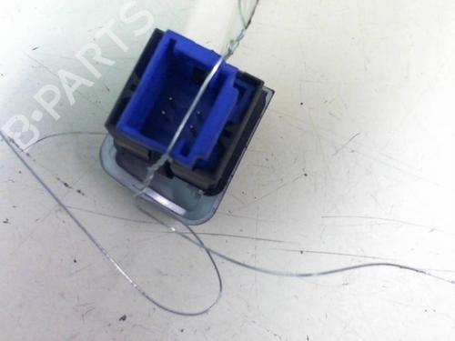 Used Warning switch PEUGEOT 208 I (CA_, CC_) 1.6 HDi (92 hp) 20954947
