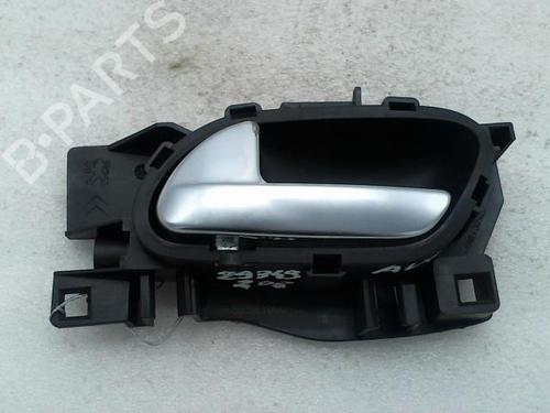 Used Front left interior door handle Front left interior door handle PEUGEOT 208 I (CA_, CC_) 1.6 HDi / BlueHDi 75 (75 hp) 20956071 20956071