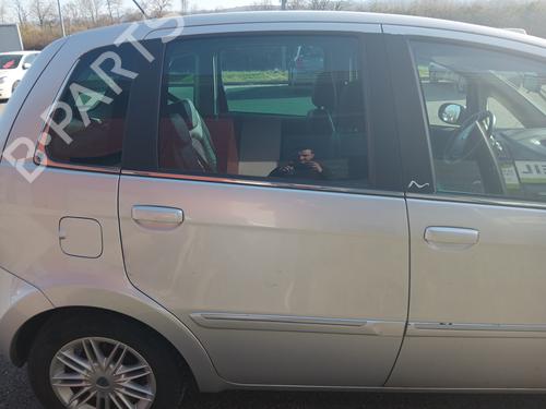 Dør højre bagtil Dør højre bagtil LANCIA MUSA (350_) 1.3 D Multijet (350.AXM11, 350.AXM1A, 350.AXI1A) (95 hp) 32719747 32719747