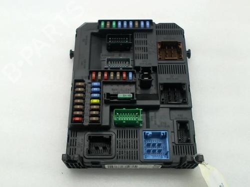 Used Fuse box PEUGEOT 308 II (LB_, LP_, LW_, LH_, L3_) 1.6 HDi / BlueHDi 115 (115 hp) 20951356