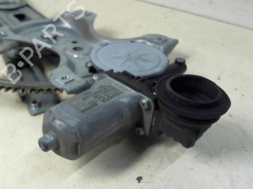 Front right window mechanism TOYOTA YARIS (_P9_) 1.4 D-4D (NLP90_, NLP90R) | BP20950696C23 