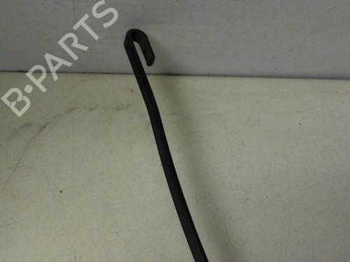 Front windshield wiper arm TOYOTA YARIS (_P9_) 1.3 VVT-i (SCP90_, SCP90R) | BP20952014C143 
