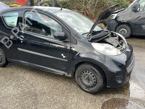 Right headlight PEUGEOT 107 (PM_, PN_) 1.0 | BP23792180C29