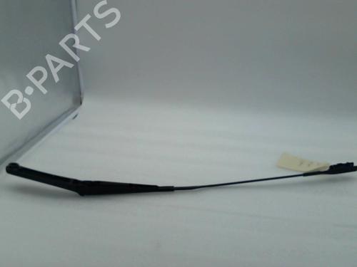 Used Front windshield wiper arm AUDI A4 B8 (8K2) 2.0 TDI (143 hp) 20971122