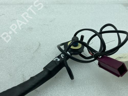 Used Seat buckle Seat buckle FORD FIESTA VI (CB1, CCN) 1.4 TDCi (68 hp) 22027192 22027192