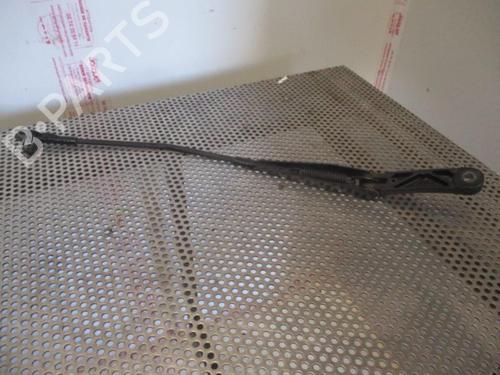 Used Front windshield wiper arm ALFA ROMEO GT (937_) 1.9 JTD (937CXN1B) (150 hp) 20946622