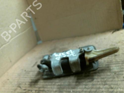 Used Rear right interior door handle Rear right interior door handle 22031281 22031281