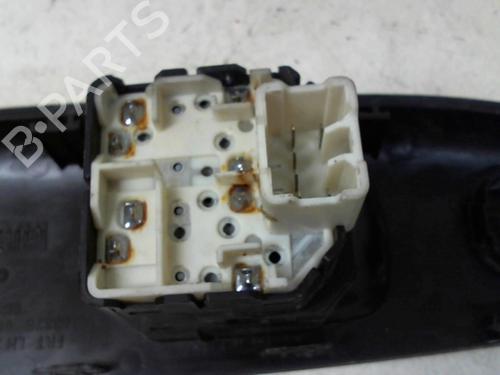 Used Left front window switch Left front window switch DAEWOO MATIZ (M100, M150) 1.0 (63 hp) 22022574 22022574
