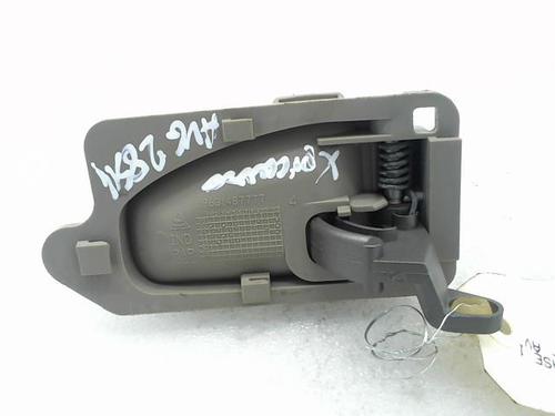 Used Front left interior door handle CITROËN XSARA PICASSO (N68) 2.0 16V (136 hp) 20952611