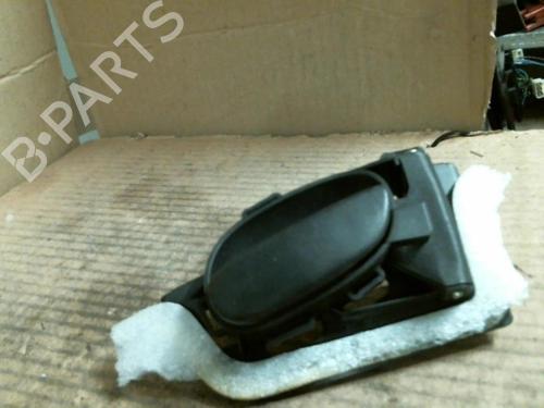 Højre bagtil invendig håndtag PEUGEOT 206 Hatchback (2A/C) 1.1 i (60 hp) 22030090