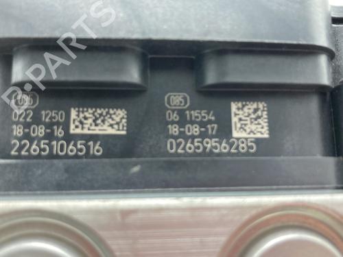Used ABS pump ABS pump RENAULT ZOE (BFM_) ZOE (92 hp) 22772025 22772025