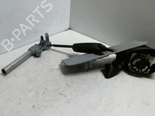 Venstre foran beltestrammer OPEL CORSA D (S07) 1.4 (L08, L68) (90 hp) 20951466