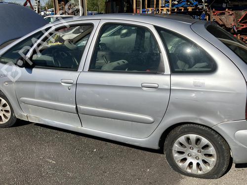 Door moulding trim CITROËN XSARA PICASSO (N68) 2.0 HDi | BP20956717C150 