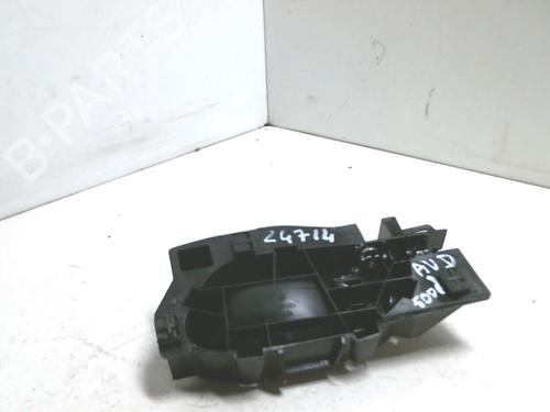 Used Front right interior door handle Front right interior door handle PEUGEOT 5008 (0U_, 0E_) 2.0 HDi 150 / BlueHDi 150 (150 hp) 20957929 20957929