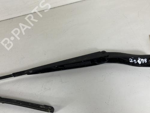 Used Front windshield wiper arm Front windshield wiper arm 20955506 20955506