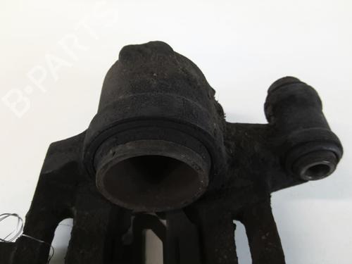 Used Right front brake caliper Right front brake caliper FIAT SCUDO Van (220_) 1.9 D (69 hp) 20952681 20952681