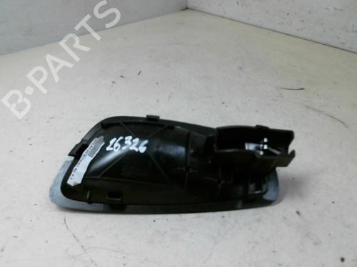 Højre bagtil invendig håndtag BMW 1 (E87) 116 d (116 hp) 20947998
