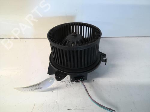 Used Heater blower motor Heater blower motor LANCIA MUSA (350_) 1.3 D Multijet (350.AXG11, 350.AXG1A) (90 hp) 20947082 20947082