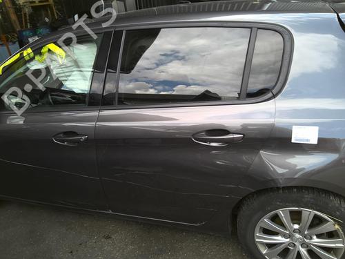 Used Left rear door Left rear door 22025868 22025868