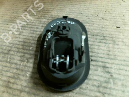 Used Front left interior door handle Front left interior door handle 20949886 20949886