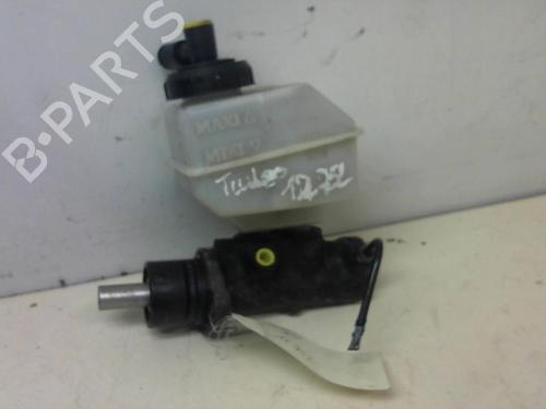 Used Brake master cylinder RENAULT TWINGO I (C06_) 1.2 (C066, C068) (58 hp) 20967602