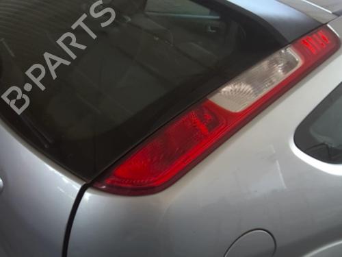 Used Right taillight Right taillight 20946976 20946976