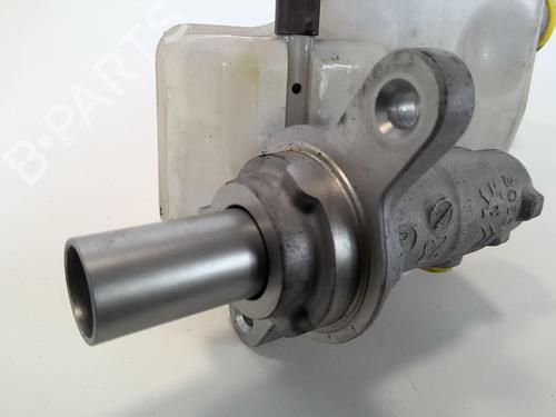 Used Brake master cylinder CITROËN DS3 (SA_) 1.6 HDi 90 (92 hp) 20940743