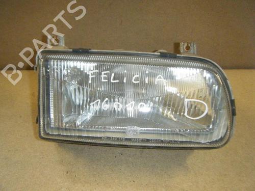 Used Right headlight SKODA FELICIA II (6U1) 1.3 (54 hp) 22917645