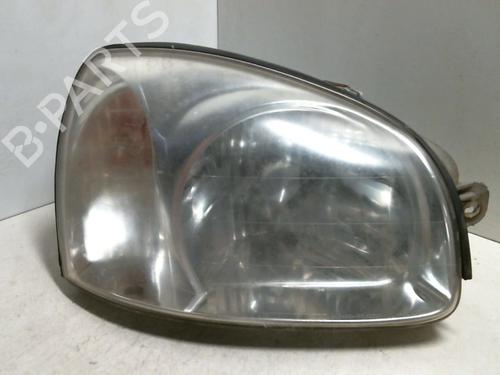 Right headlight HYUNDAI SANTA FÉ I (SM) 2.0 CRDi 4x4 | BP20963524C29 
