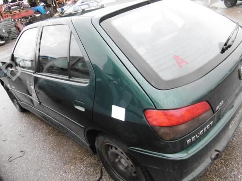 Left mirror PEUGEOT 306 Hatchback (7A, 7C, N3, N5) 2.0 HDI 90 | BP22021946C26