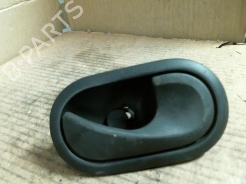 Høyre foran invendig håndtak RENAULT CLIO III (BR0/1, CR0/1) 1.5 dCi (C/BR0G, C/BR1G) (68 hp) 20949872