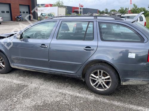 Brugte SKODA OCTAVIA II Combi (1Z5) 1.6 TDI 4829830