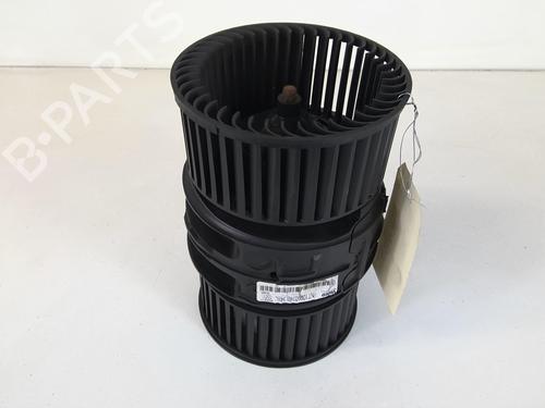 Used Heater blower motor RENAULT MEGANE III Coupe (DZ0/1_) 1.5 dCi (DZ09, DZ0D, DZ1F, DZ1G, DZ14, DZ29) (110 hp) 20940527