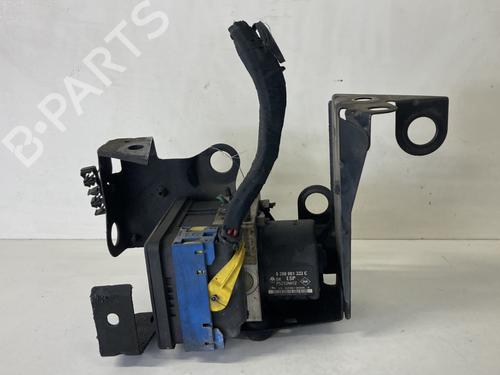 Used ABS pump HYUNDAI SANTA FÉ I (SM) 2.0 CRDi 4x4 (113 hp) 24816109